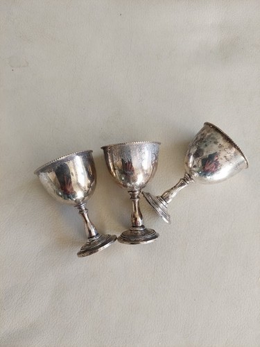 Vintage silver plated egg - silver,