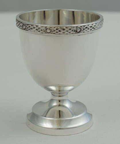 Sterling silver egg - cup, with
