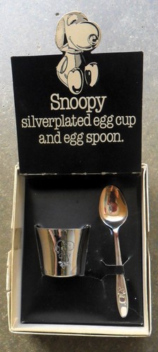 Snoopy silverplated egg cup - silverplated,