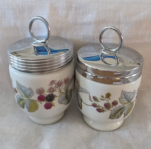 Royal worcester porcelain - worcester, egg