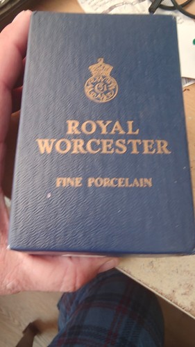 Royal worcester fine - royal, porcelain