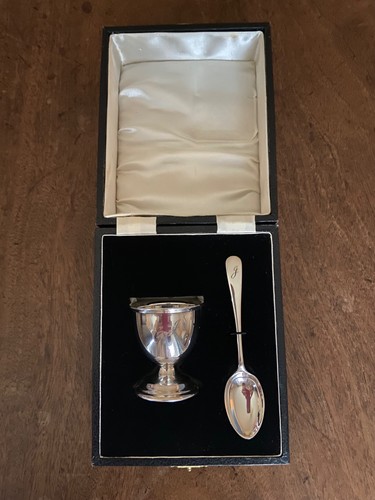 Silver hallmarked egg - egg, cup