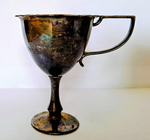 Silver plate handled - silver, pedestal
