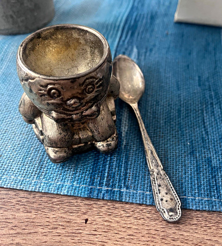 Vintage metal novelty figurine - novelty,